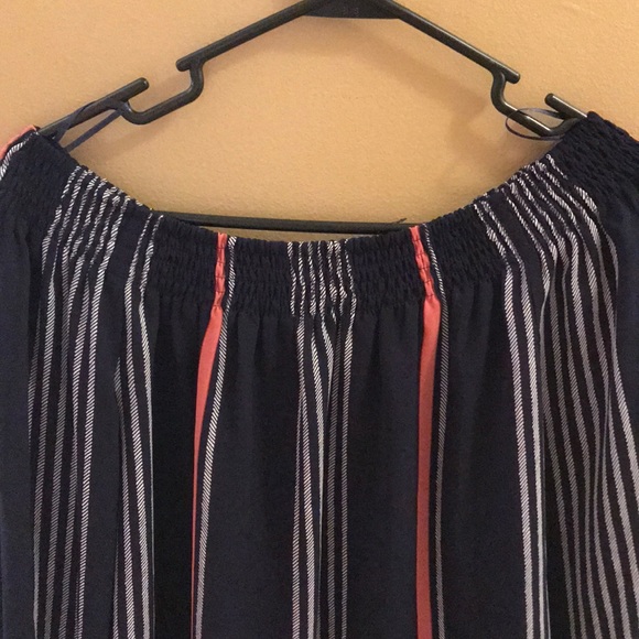 Express Top - Picture 2 of 3